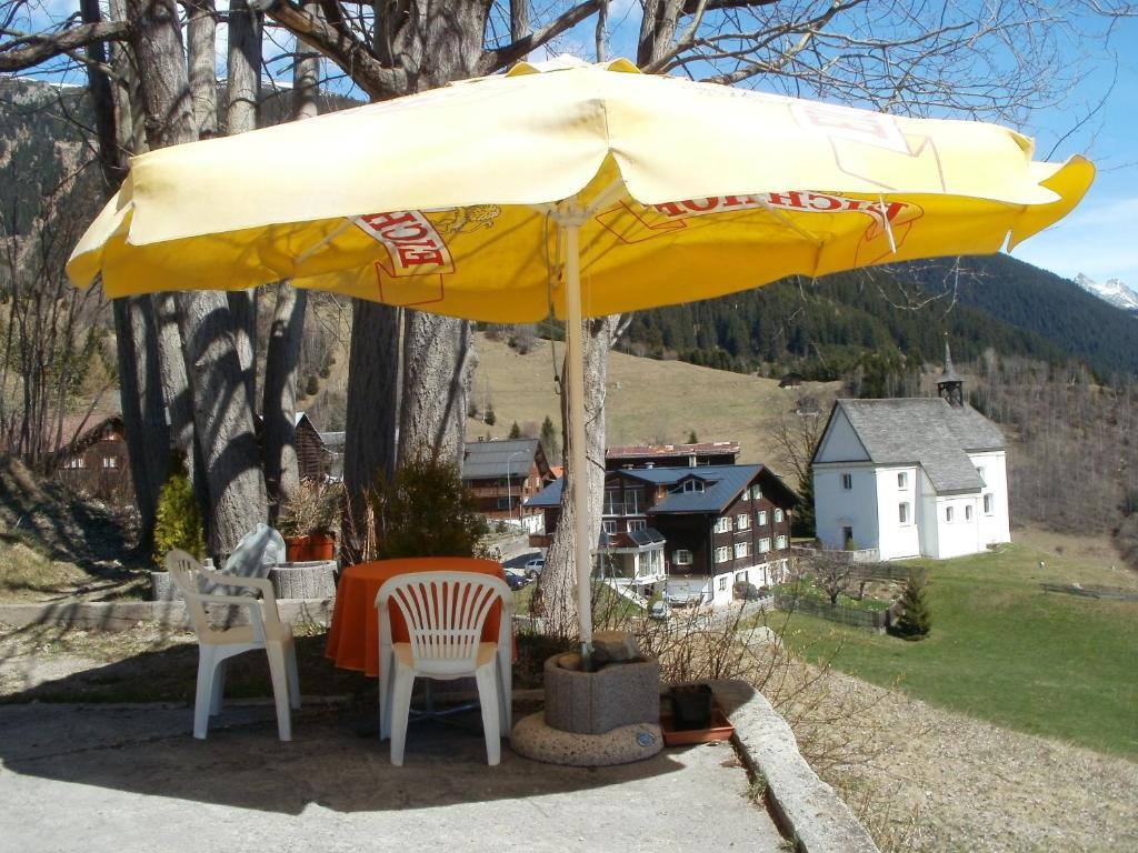 Hotel Pez Ault Disentis Exterior foto