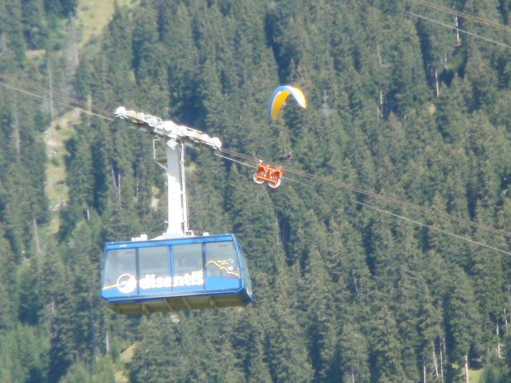 Hotel Pez Ault Disentis Exterior foto